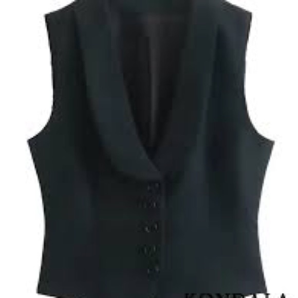 Commense Black Vest with Button Detail - Picture 3 of 11